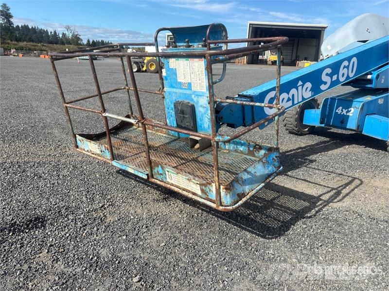 Genie S60 2WD Diesel Telescopic Boom Lift (Inoperable) Teleskopiskie pacēlāji