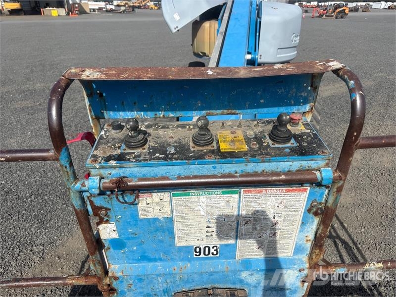 Genie S60 2WD Diesel Telescopic Boom Lift (Inoperable) Teleskopiskie pacēlāji