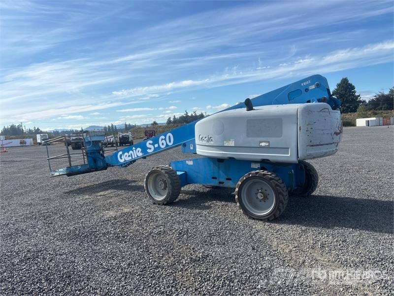 Genie S60 2WD Diesel Telescopic Boom Lift (Inoperable) Teleskopiskie pacēlāji