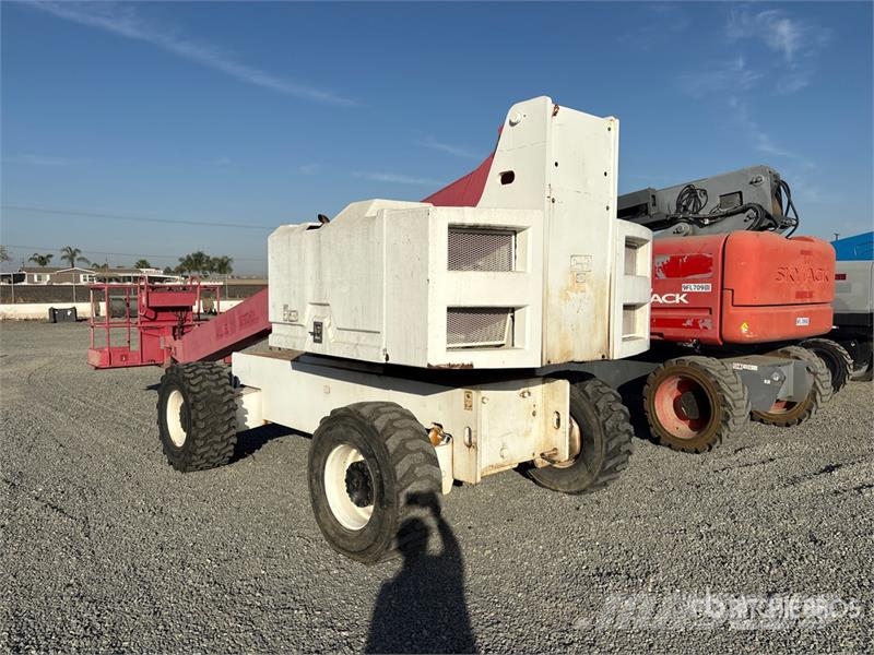 Genie S60 Dual Fuel Telescopic Boom Lift 伸縮臂高空作業車