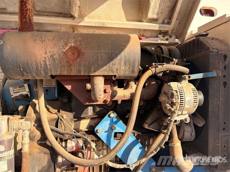 Genie S60 Dual Fuel Telescopic Boom Lift 伸縮臂高空作業車