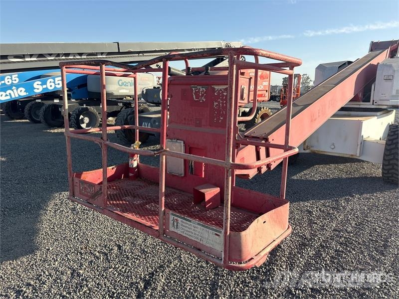 Genie S60 Dual Fuel Telescopic Boom Lift 伸縮臂高空作業車