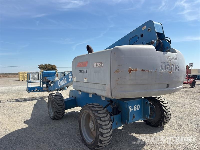 Genie S60X 4WD Diesel Telescopic Boom Lift Teleskopiskie pacēlāji