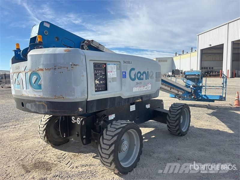 Genie S60X 4WD Dual Fuel Telescopic Boom Lift رافعات سلة تلسكوبية