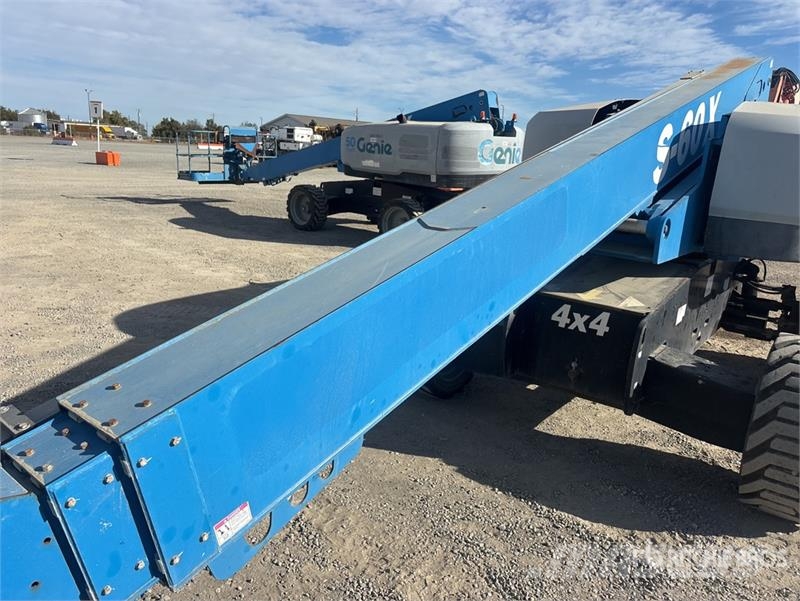 Genie S60X 4WD Dual Fuel Telescopic Boom Lift رافعات سلة تلسكوبية
