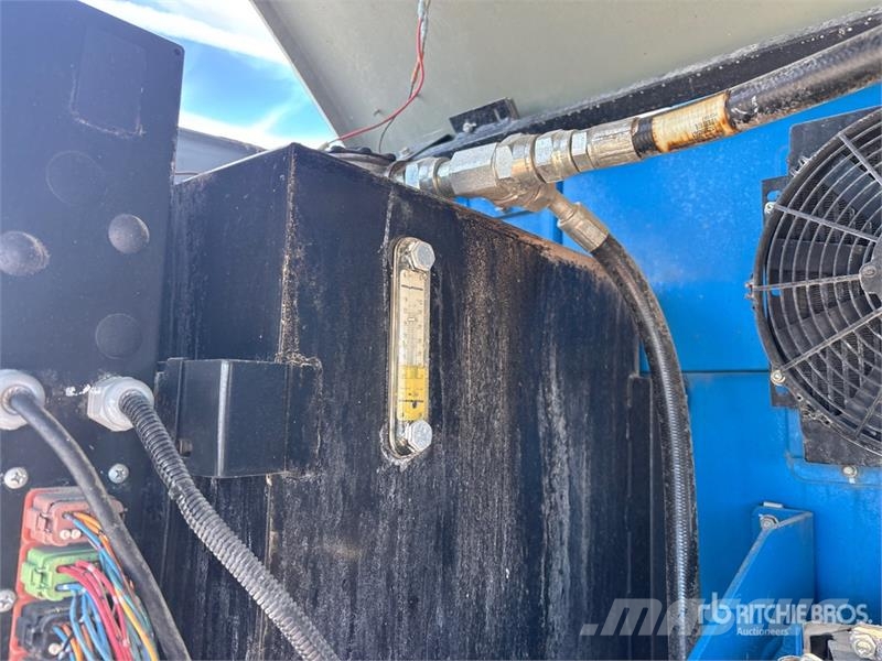Genie S60X Telescopic Boom Lift 견인식 전동이동 리프트