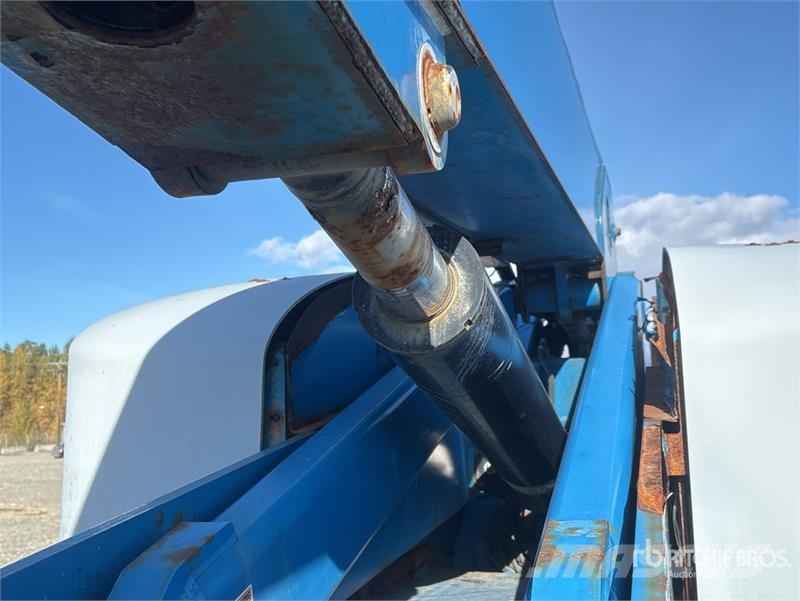 Genie S85 伸縮臂高空作業車