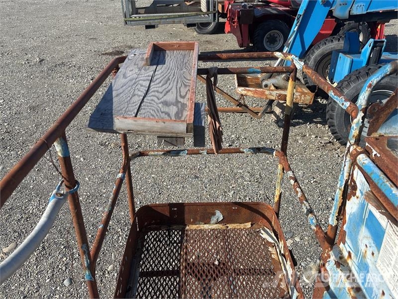 Genie S85 伸縮臂高空作業車