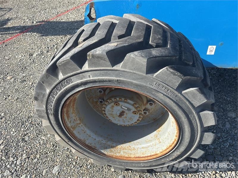 Genie S85 伸縮臂高空作業車
