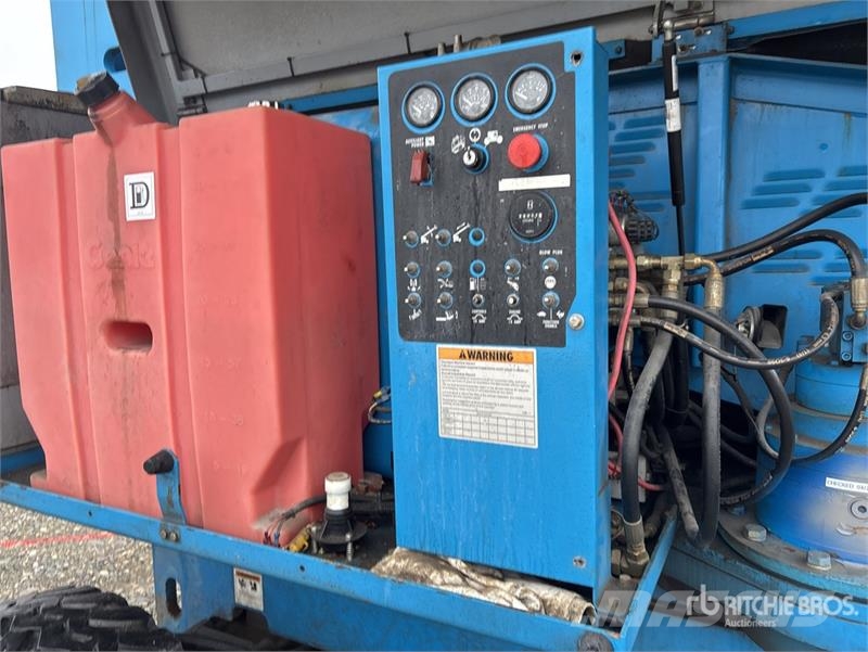 Genie S85 4WD Diesel Telescopic Boom Lift 伸縮臂高空作業車