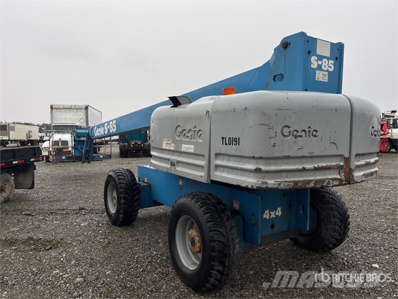 Genie S85 4WD Diesel Telescopic Boom Lift 伸縮臂高空作業車