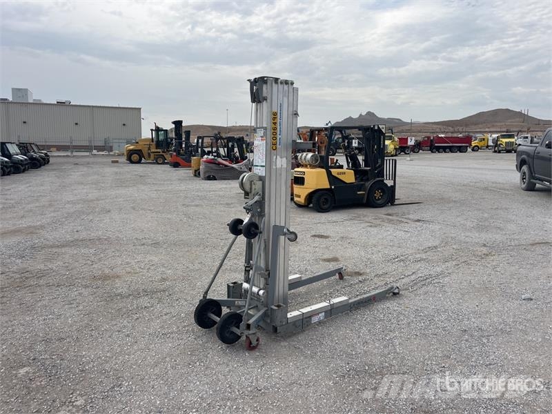 Genie SLC-24 Material Hoist المصاعد والرافعات المادية