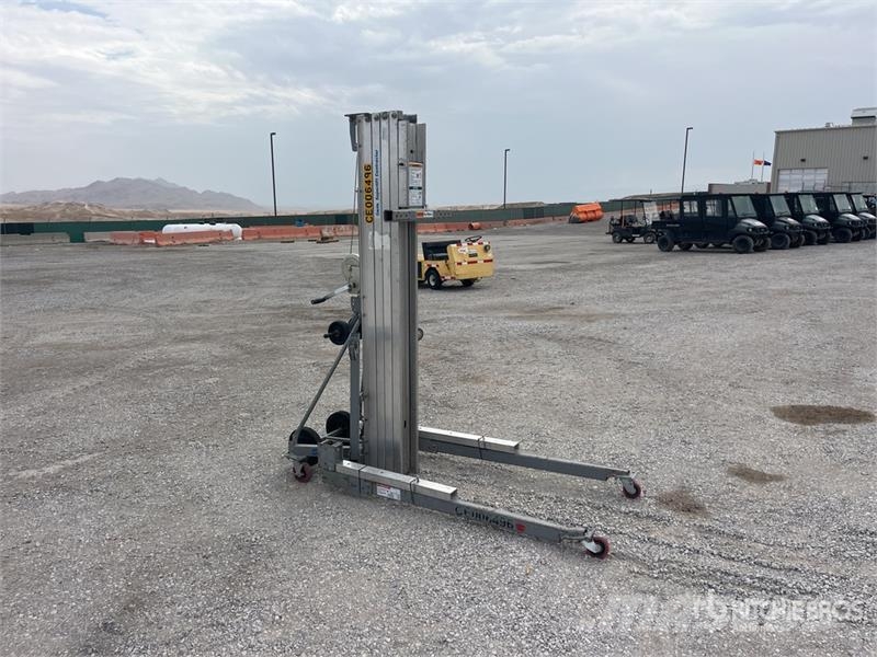 Genie SLC-24 Material Hoist المصاعد والرافعات المادية