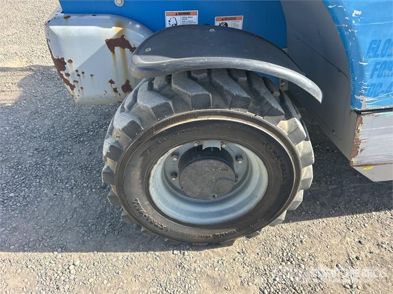 Genie Telehandler テレスコーピックハンドラー