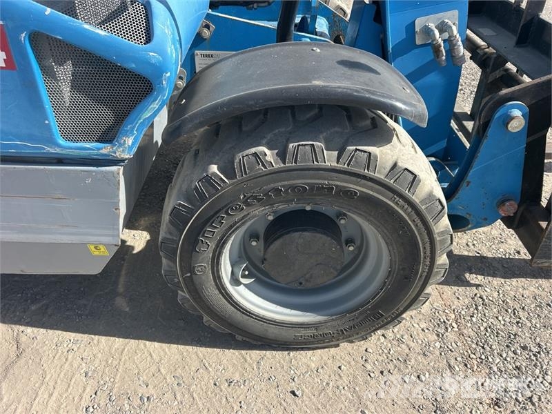 Genie Telehandler テレスコーピックハンドラー