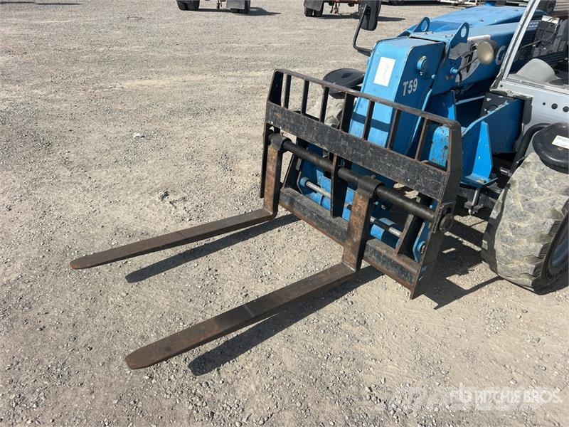Genie Telehandler テレスコーピックハンドラー