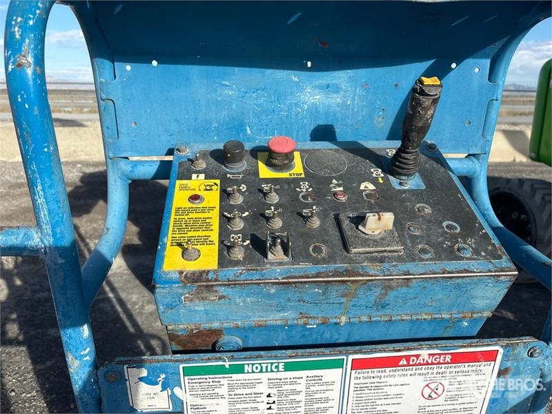 Genie Z-30/20N رافعات سلة مفصلية
