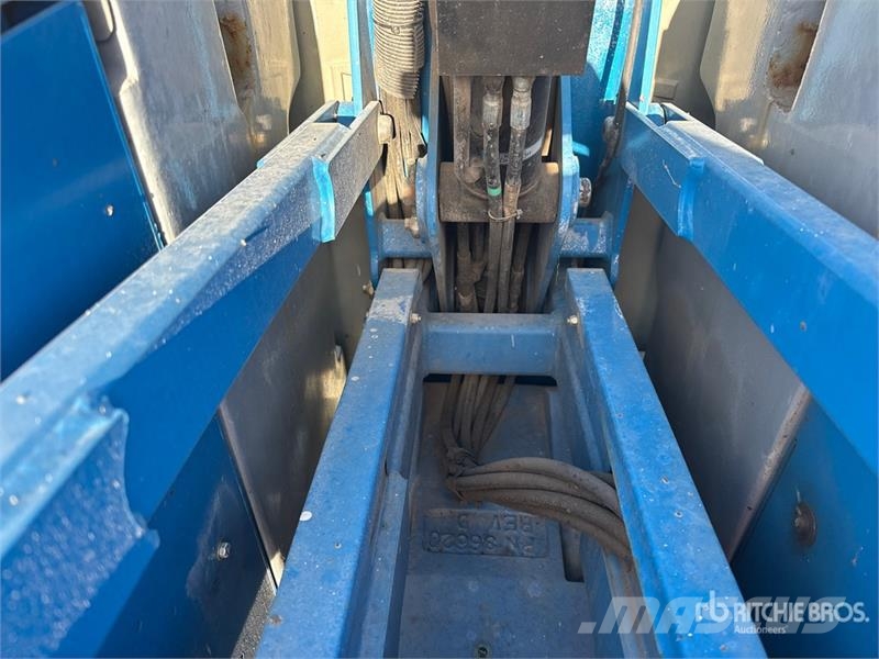 Genie Z-30/20N رافعات سلة مفصلية