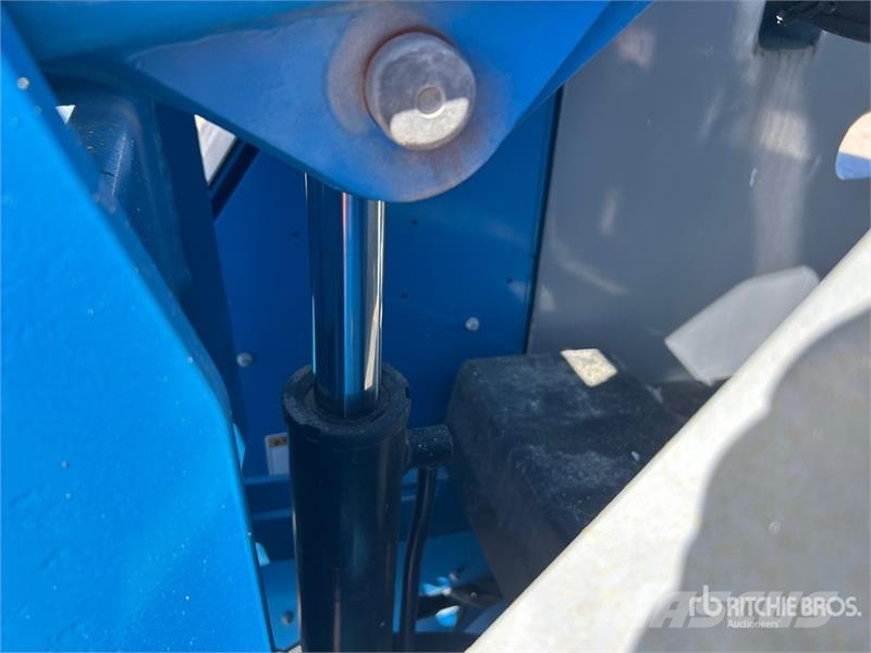 Genie Z-30/20N RJ 2WD Electric Articulating Boom Lift Zglobne dvižne ploščadi