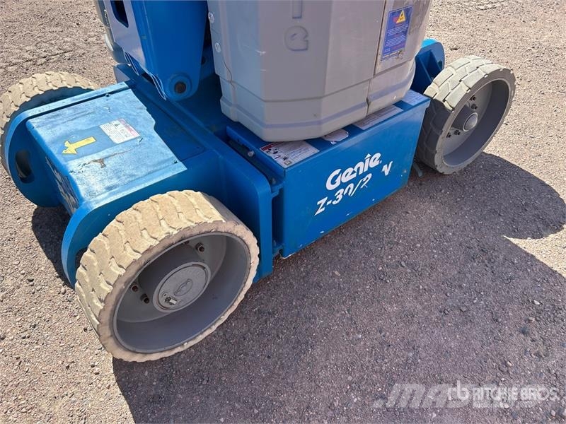 Genie Z-30/20N RJ 2WD Electric Articulating Boom Lift Zglobne dvižne ploščadi