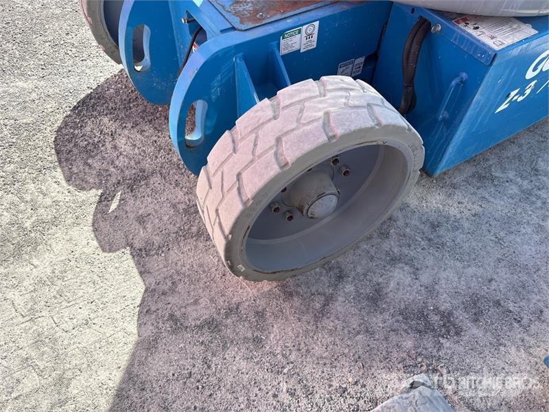 Genie Z-30/20N RJ 2WD Electric Articulating Boom Lift Съчленени стрелови подемници