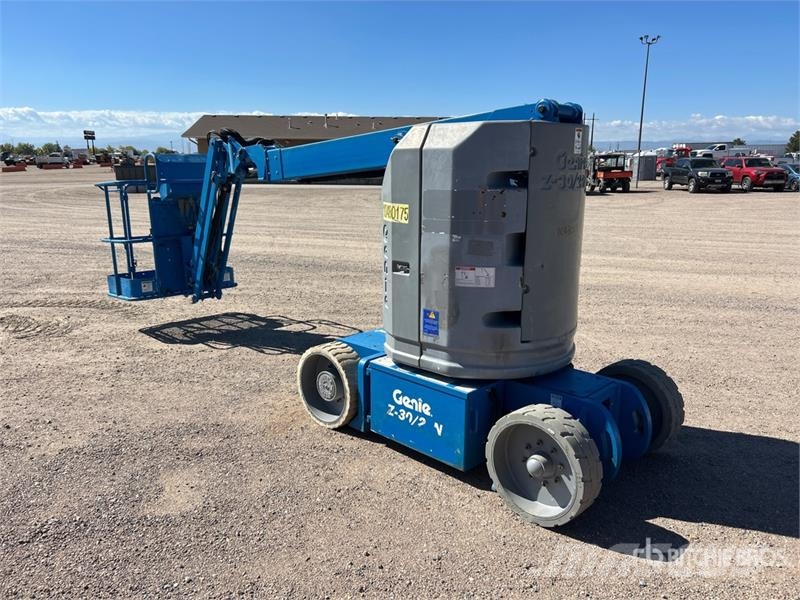 Genie Z-30/20N RJ 2WD Electric Articulating Boom Lift Zglobne dvižne ploščadi