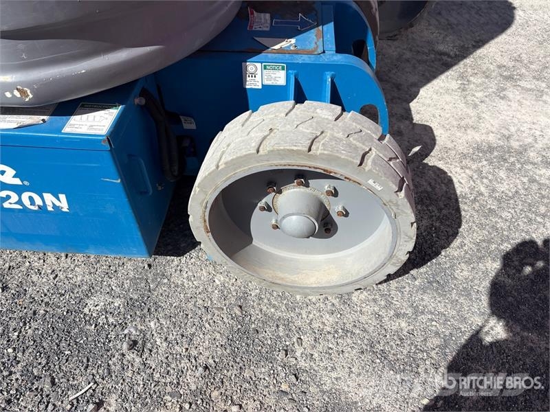 Genie Z-30/20N RJ 2WD Electric Articulating Boom Lift Съчленени стрелови подемници