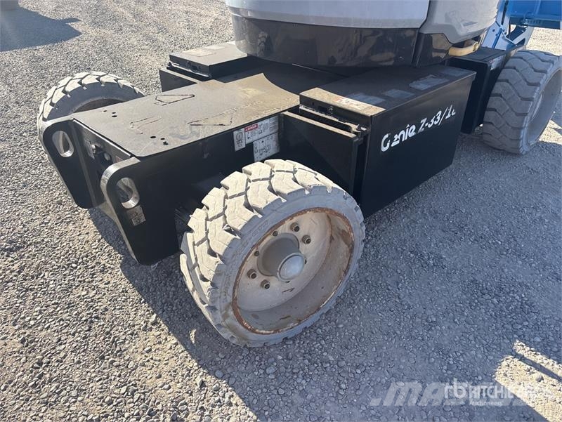 Genie Z-33/18 2WD Electric Articulating Boom Lift 관절형 전동이동 리프트