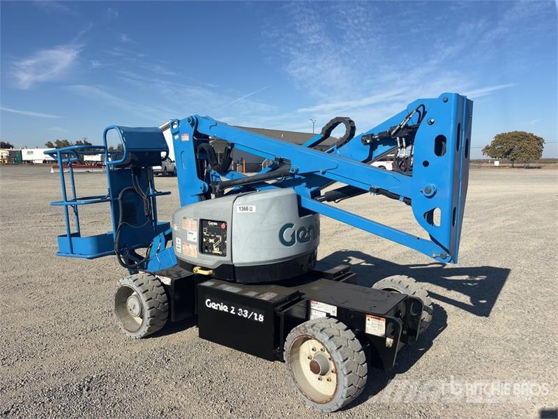 Genie Z-33/18 2WD Electric Articulating Boom Lift 관절형 전동이동 리프트