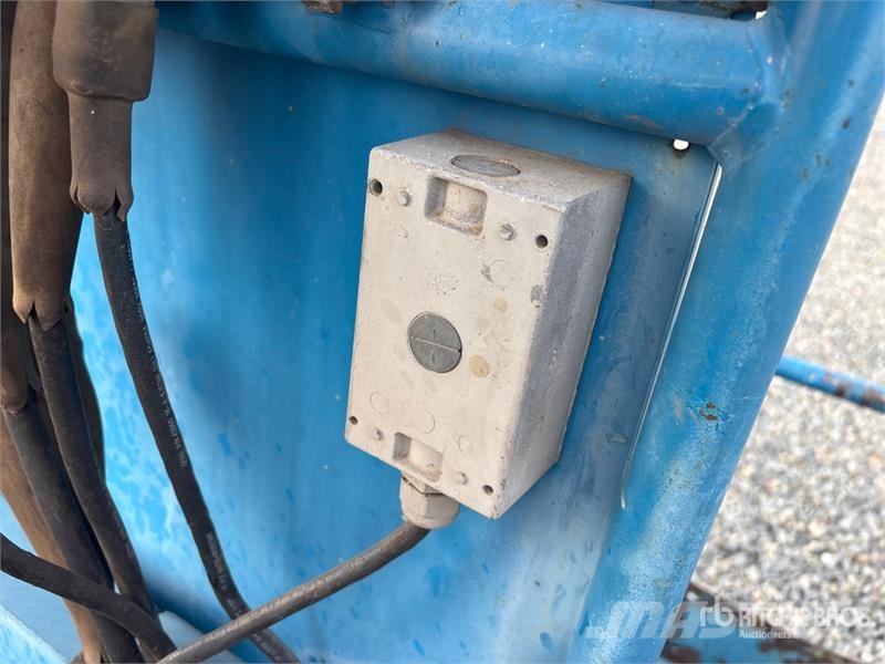Genie Z-34/22N 2WD Electric Articulating Boom Lift 曲臂高空工作平台