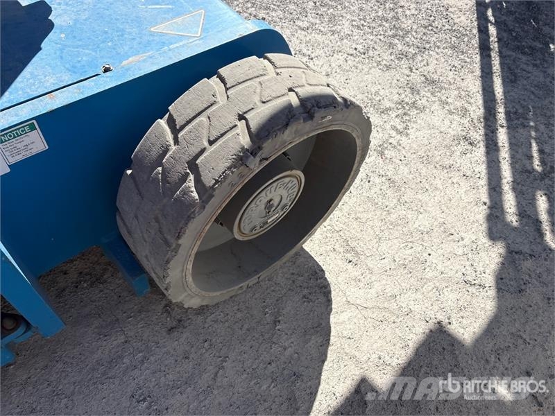 Genie Z-34/22N 2WD Electric Articulating Boom Lift 관절형 전동이동 리프트