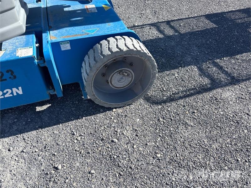 Genie Z-34/22N 2WD Electric Articulating Boom Lift Bomliftar