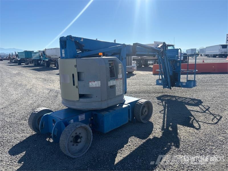 Genie Z-34/22N 2WD Electric Articulating Boom Lift Plataformas con brazo de elevación manual