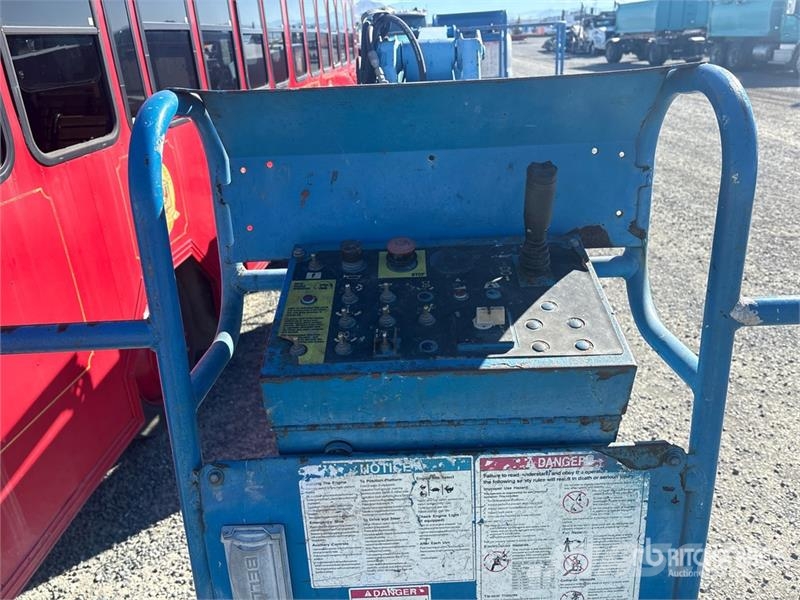 Genie Z-34/22N 2WD Electric Articulating Boom Lift Plataformas con brazo de elevación manual