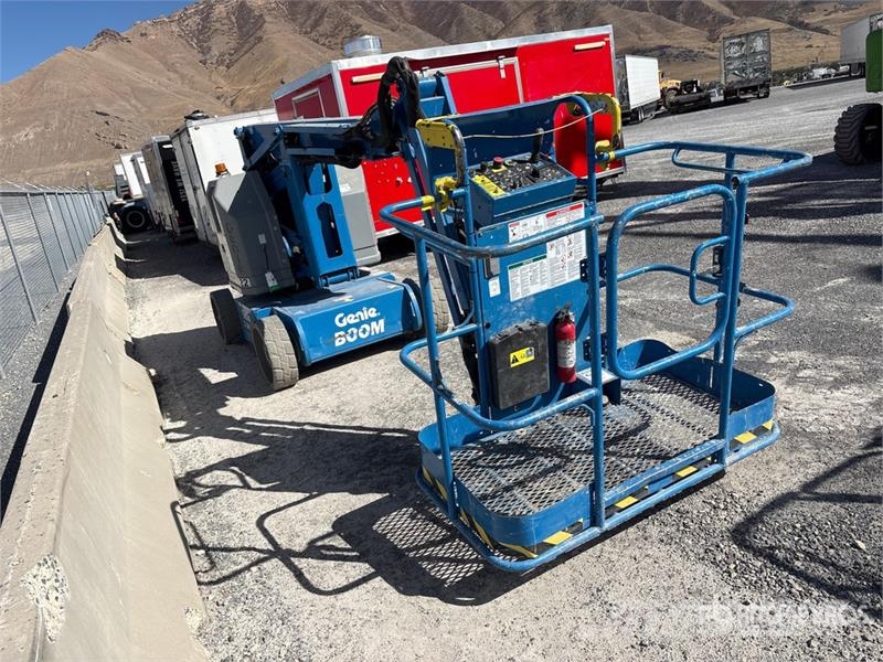 Genie Z-34/22N 2WD Electric Articulating Boom Lift 관절형 전동이동 리프트
