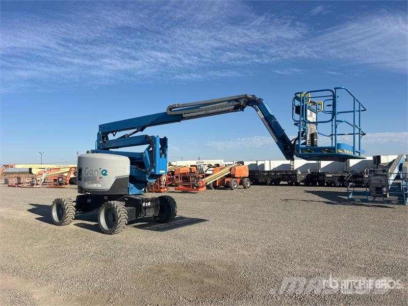 Genie Z-62/40 4WD Diesel Articulating Boom Lift Zglobne dvižne ploščadi
