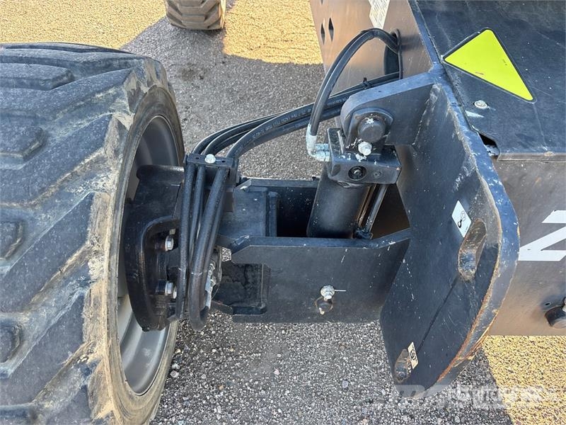 Genie Z-62/40 4WD Diesel Articulating Boom Lift Articulated boom lifts