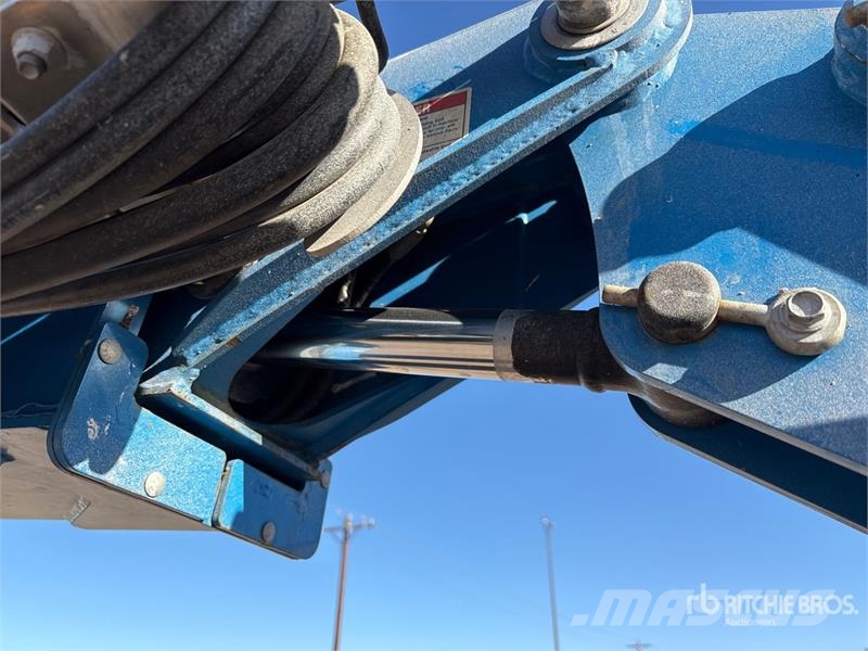 Genie Z-62/40 4WD Diesel Articulating Boom Lift Articulated boom lifts