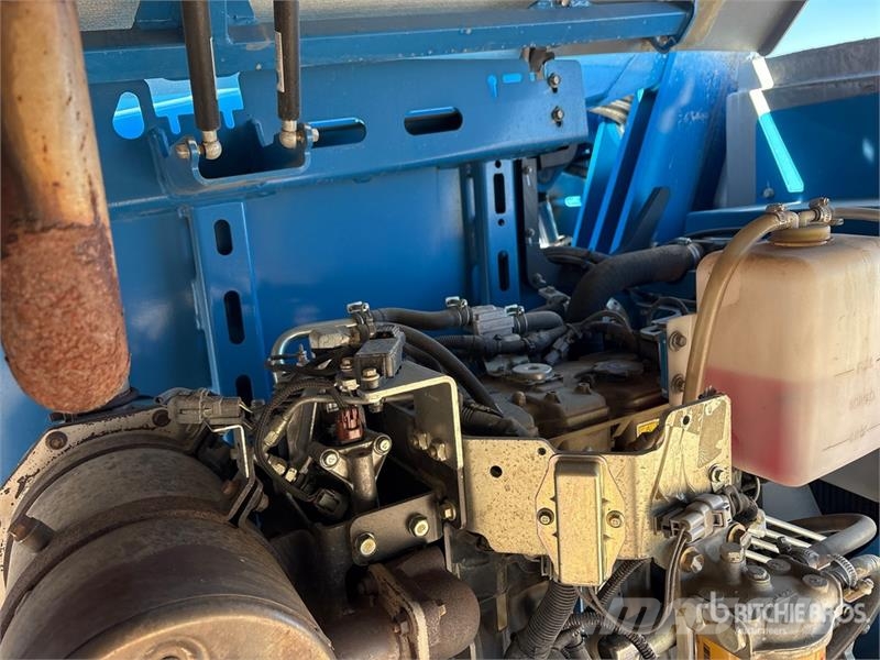 Genie Z-62/40 4WD Diesel Articulating Boom Lift Articulated boom lifts