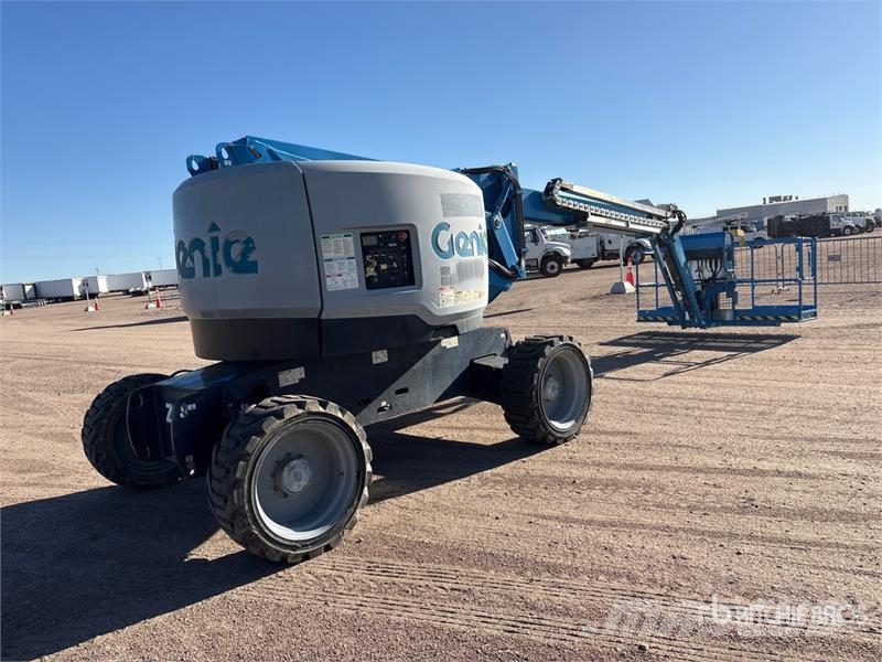 Genie Z-62/40 4WD Diesel Articulating Boom Lift Articulated boom lifts