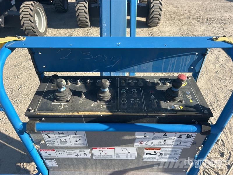 Genie Z-62/40 4WD Diesel Articulating Boom Lift Zglobne dvižne ploščadi
