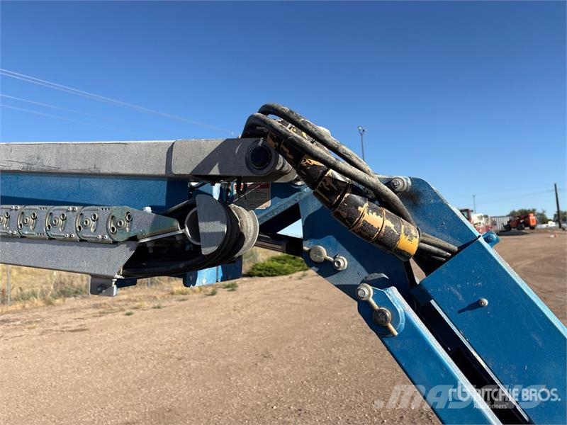Genie Z-62/40 4WD Diesel Articulating Boom Lift Articulated boom lifts