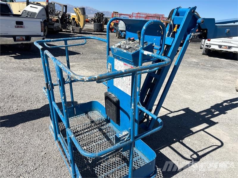 Genie Z34/22N 2WD Electric Articulating Boom Lift Bomliftar