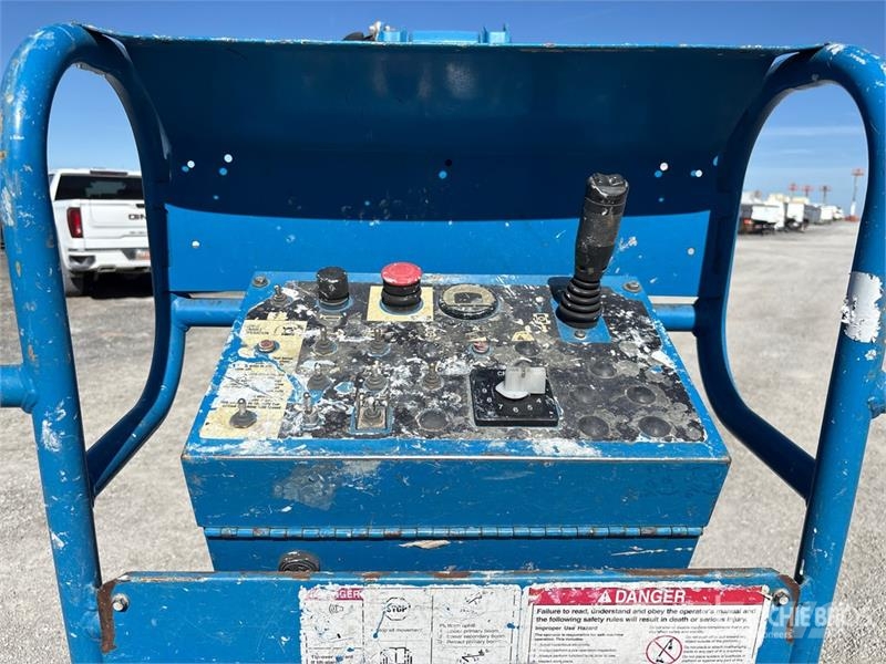 Genie Z34/22N 2WD Electric Articulating Boom Lift Bomliftar
