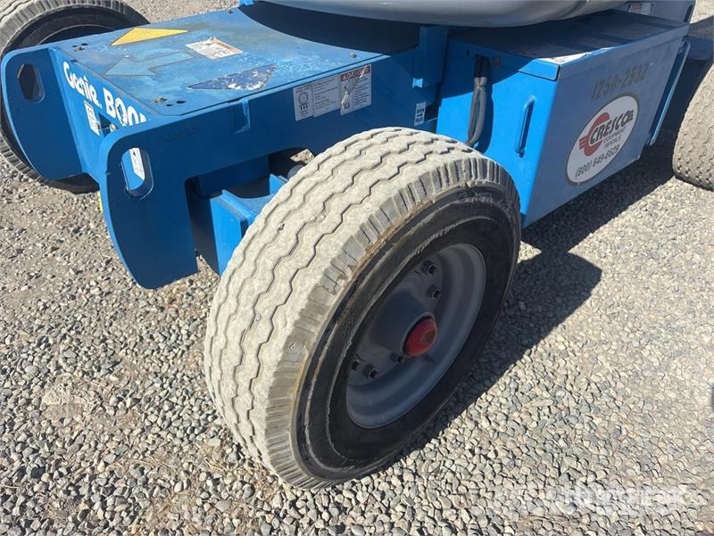 Genie Z4525J 2WD Electric Articulating Boom Lift Articulated boom lifts