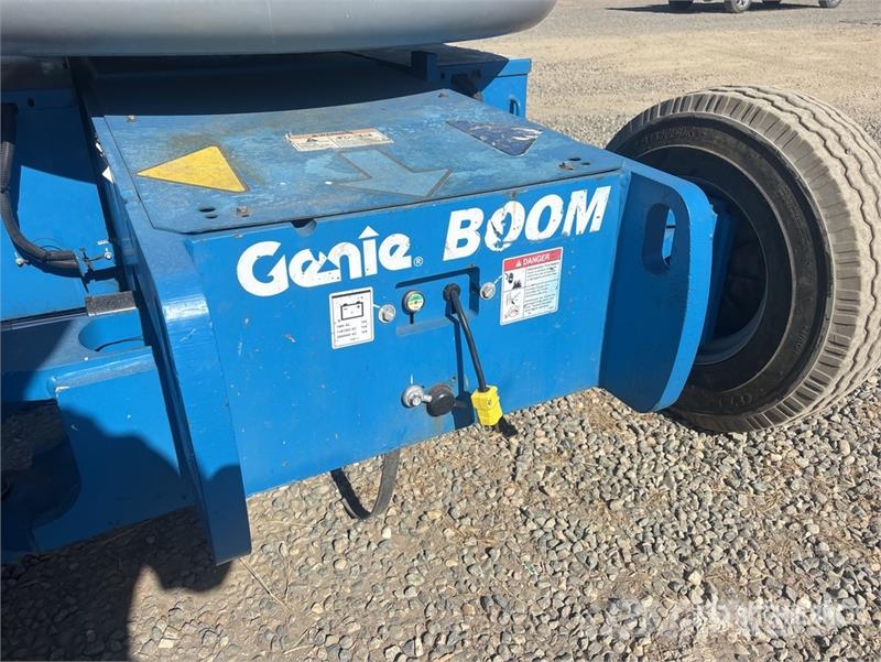 Genie Z4525J 2WD Electric Articulating Boom Lift Articulated boom lifts