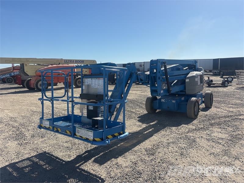 Genie Z4525J 2WD Electric Articulating Boom Lift Articulated boom lifts