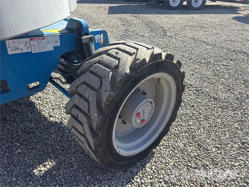 Genie Z4525J 4WD Diesel Articulating Boom Lift رافعات سلة مفصلية
