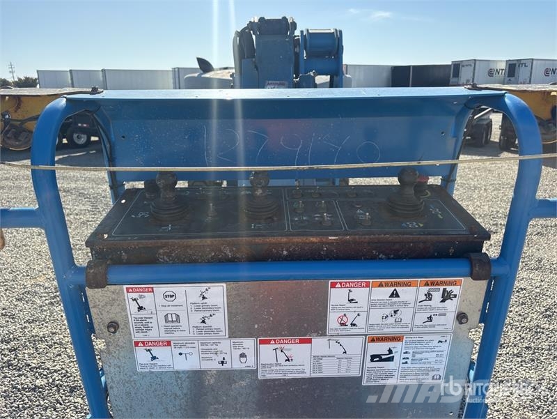 Genie Z4525J 4WD Diesel Articulating Boom Lift رافعات سلة مفصلية