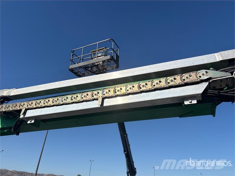 Genie Z62-40 4WD Gasoline Articulating Boom Lift 관절형 전동이동 리프트
